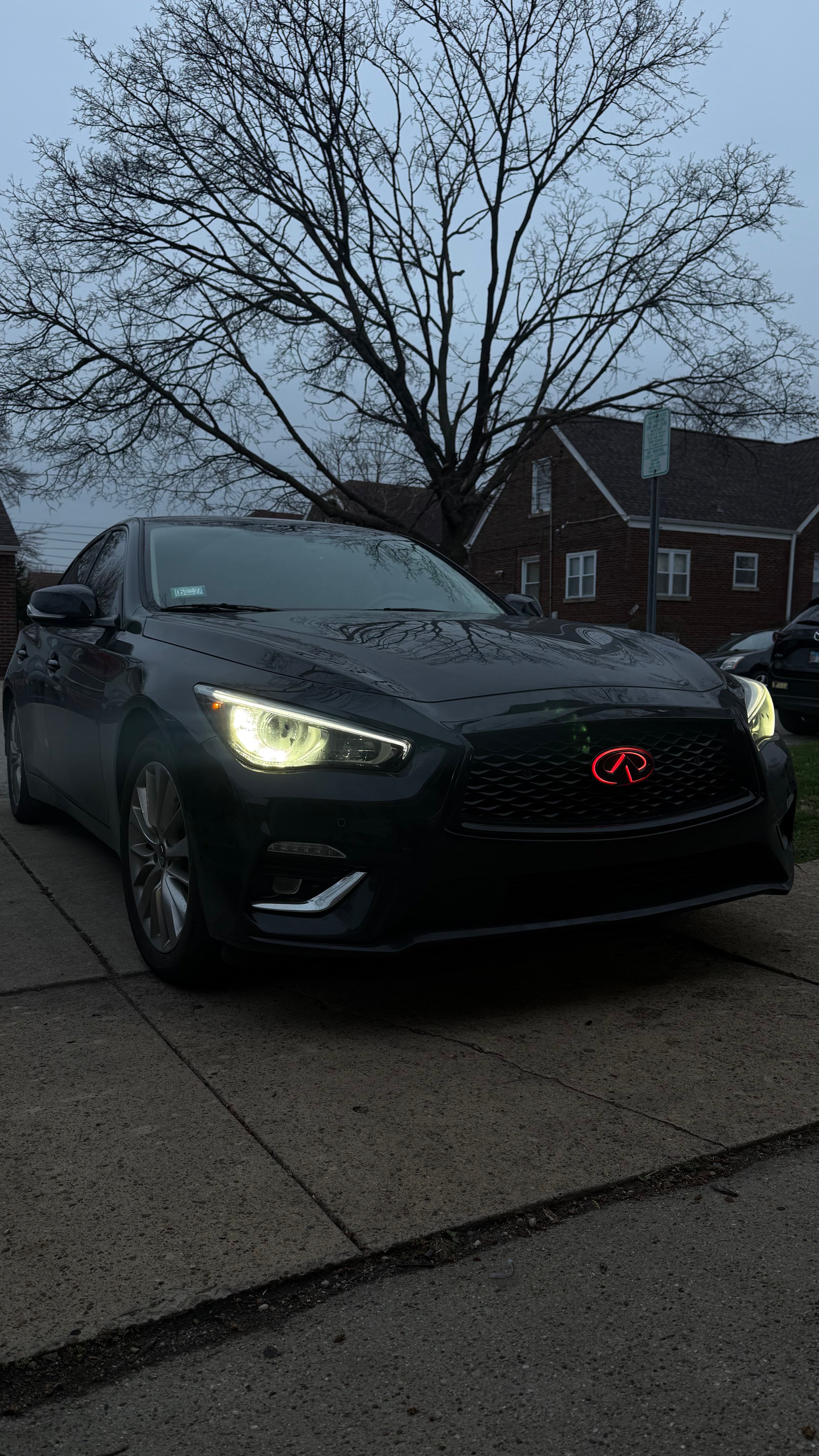 2014–2017 Infiniti Q50 RGB Emblem – Startup Animation + App Control